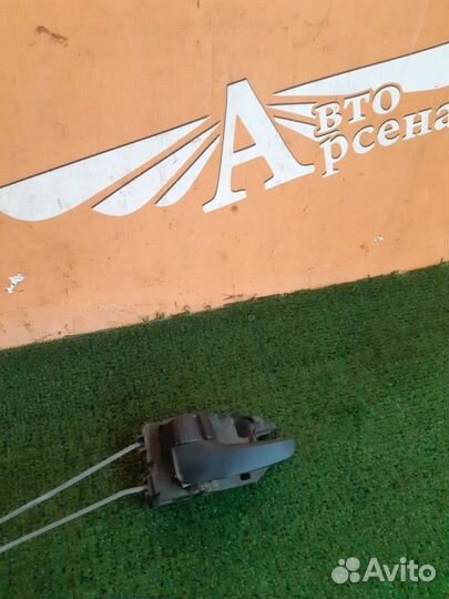 Замок боковой двери задний левый Mitsubishi Lancer