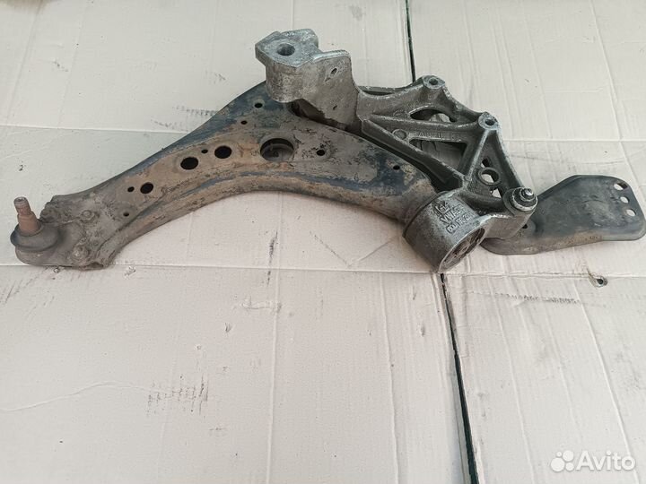 Рычаг передний левый VAG 6Q0199293D