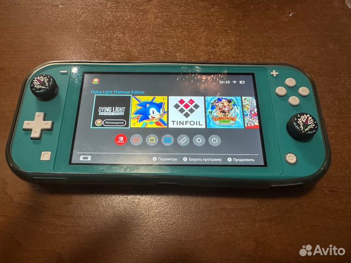 Nintendo switch lite прошитая +128 sd, аксессуары