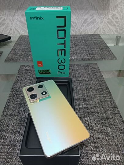 Infinix NOTE 30 Pro, 8/256 ГБ