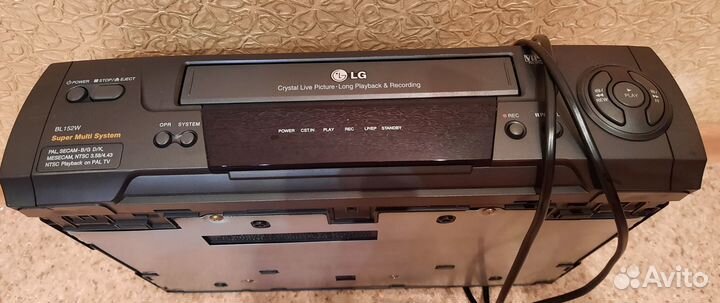 Видеомагнитофон LG