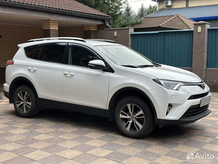 Toyota RAV4 2.0 CVT, 2017, 181 775 км