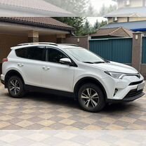 Toyota RAV4 2.0 CVT, 2017, 181 775 км, с пробегом, цена 1 970 000 руб.