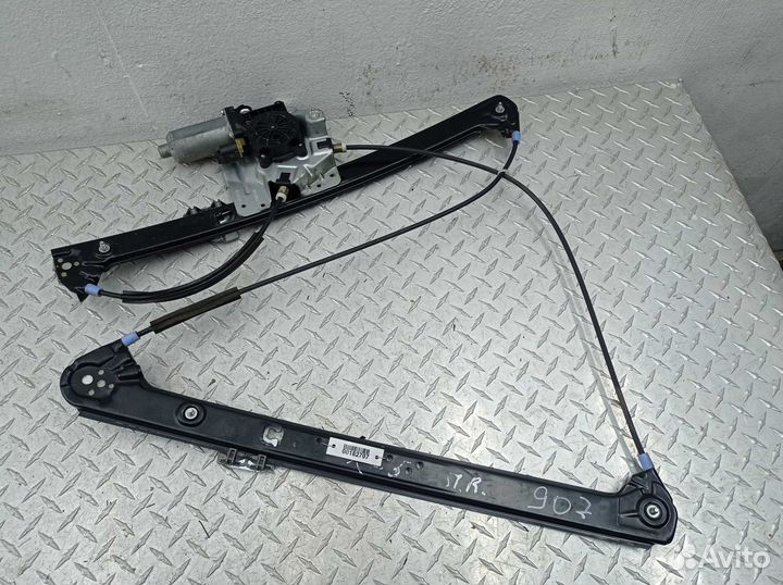 Стеклоподъемник передний правый BMW X5 E53 8381020