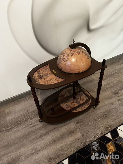 Глобус-бар напольный со столом