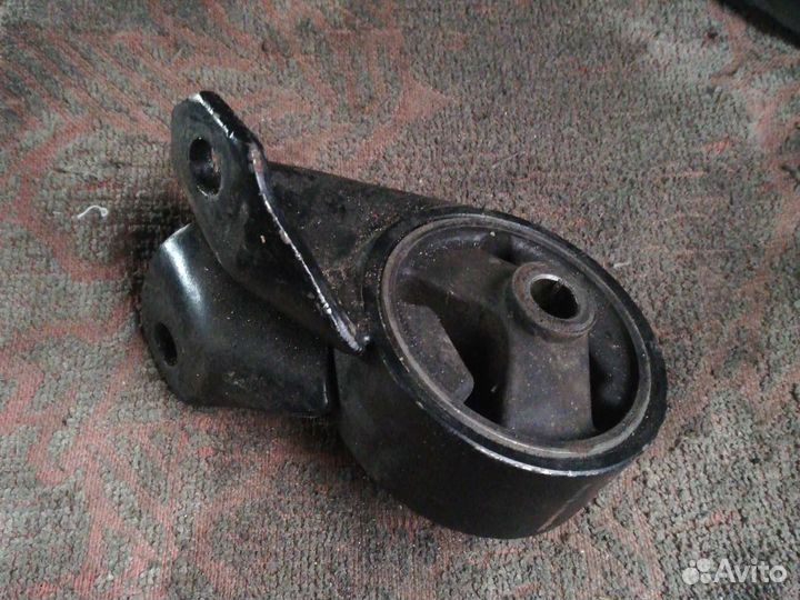 Подушка двигателя Митсубиси Паджеро Мини 2