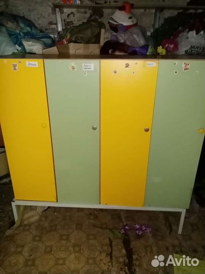 Кравати и шкафчики в детский сад