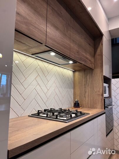 Кухня на заказ с островом