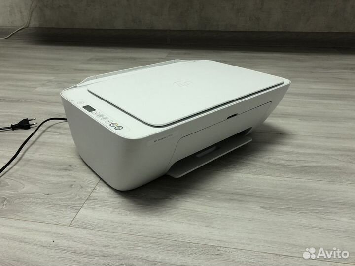 HP DeskJet 2710 / Цветной струйный принтер