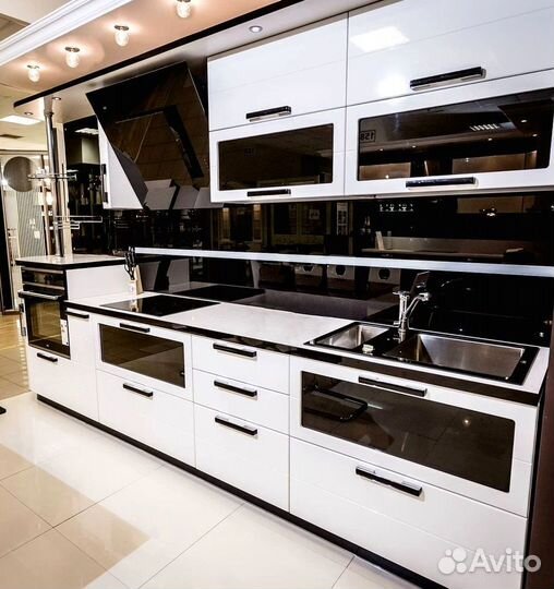 Прямой кухонный гарнитур современный