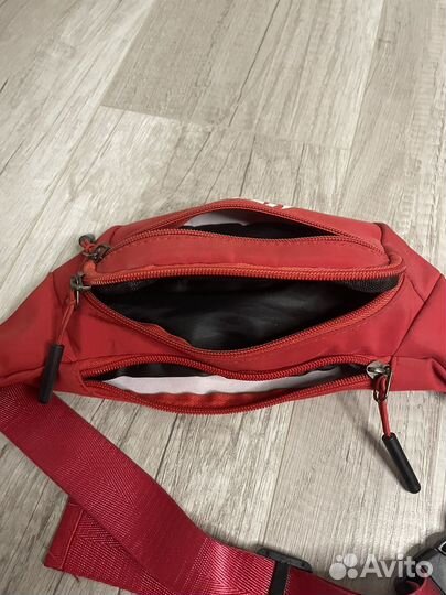 Сумка через плечо nike красная