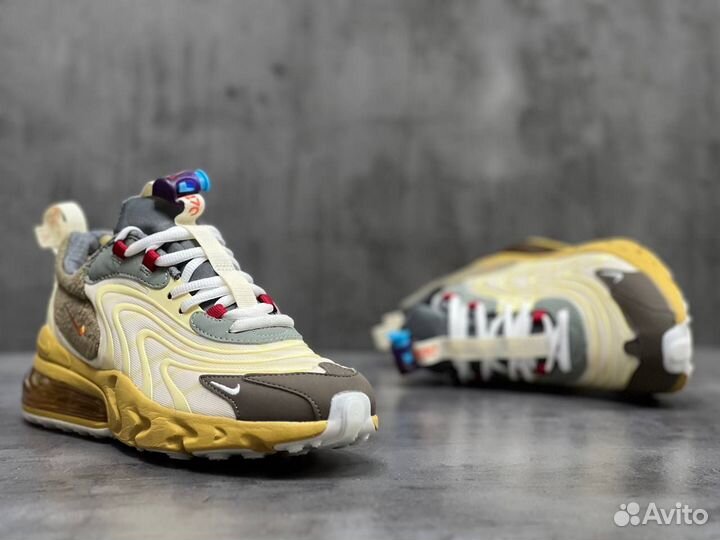 Новый колексияnike AIR MAX 270 react