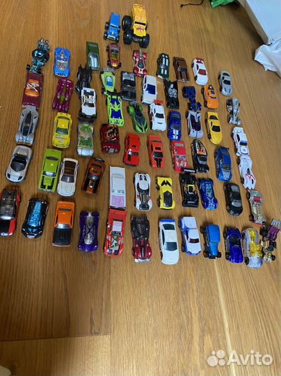 Машинки Hotwheels