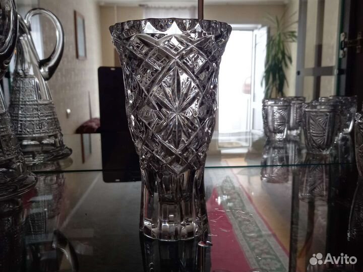 Хрустальная ваза для цветов