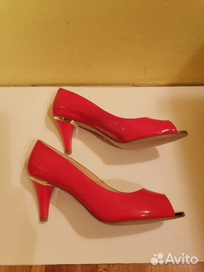 Обувь женская 36 размер