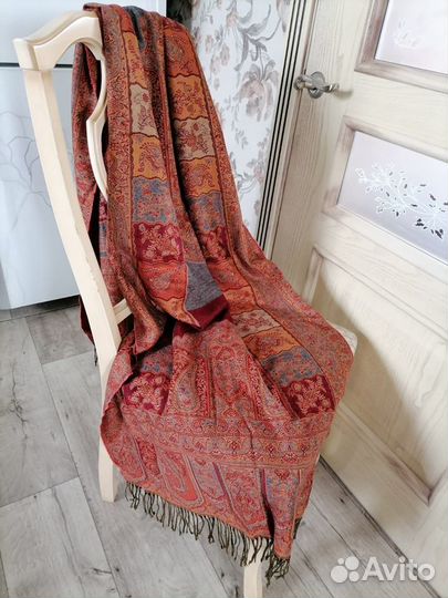 Палантин женский