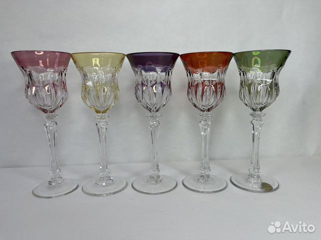 Набор цветных хрустальных бокалов