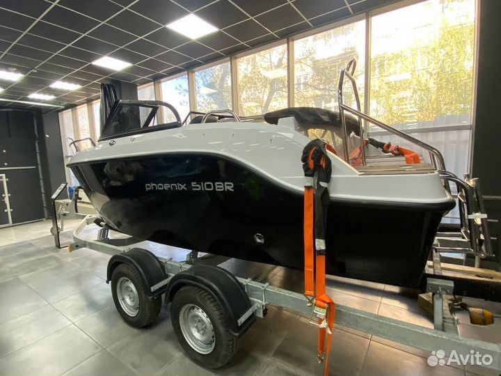 Катер Phoenix 510 BR
