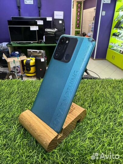 TECNO Spark 8C, 4/64 ГБ