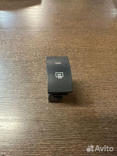 Кнопка обогрева заднего стекла Kia Picanto 1 G4HE