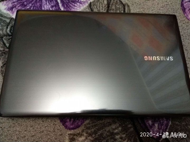 Ноутбук samsung