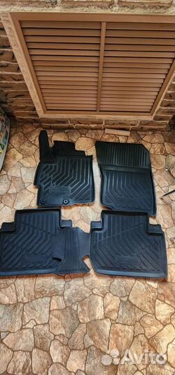 Автомобильные коврики Mitsubishi Outlander