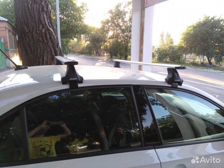 Багажник Атлант на крышу Skoda Rapid