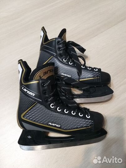 Коньки хоккейные