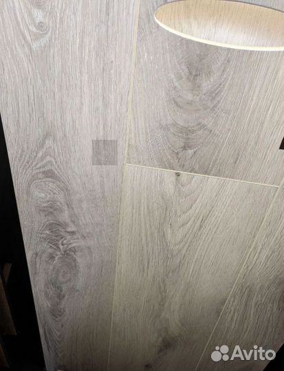 Кварвиниловая плитка / Доставка и установка