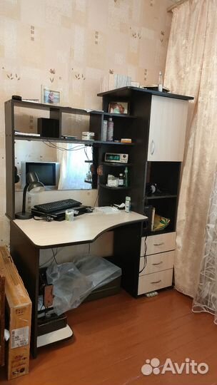 Компьютерный стол