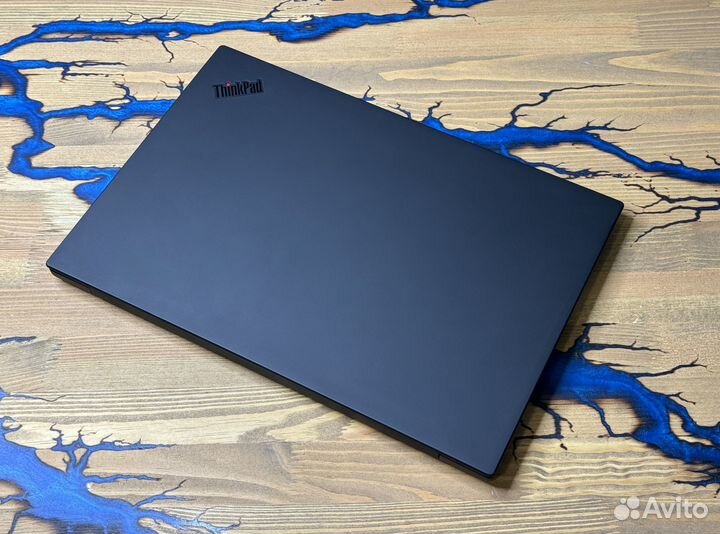 Ноутбук Lenovo ThinkPad P1 I7-8850H Quadro P2000