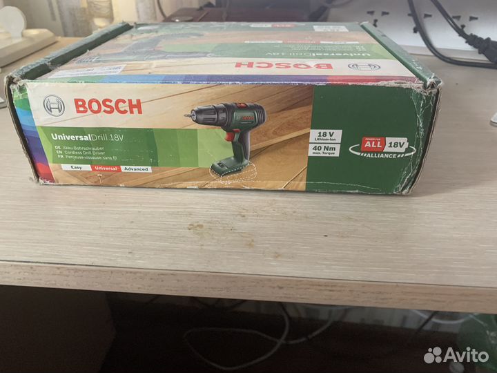 Bosch Дрель-шуруповерт UniversalDrill 18V, без акк