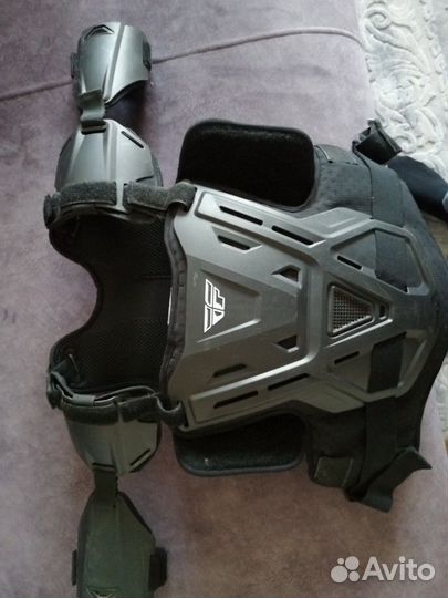 Защита тела fly racing revel youth ce roost guard