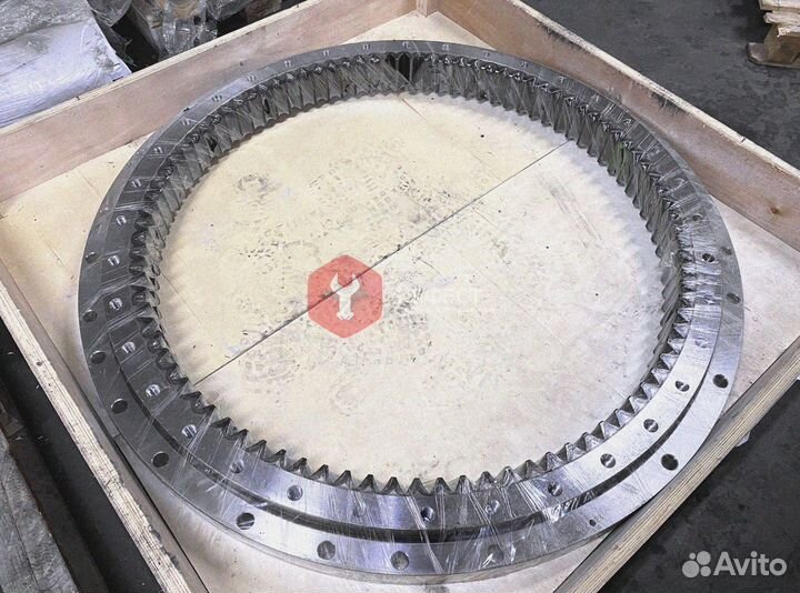 Опорно-поворотный круг Hyundai R330LC-9SH