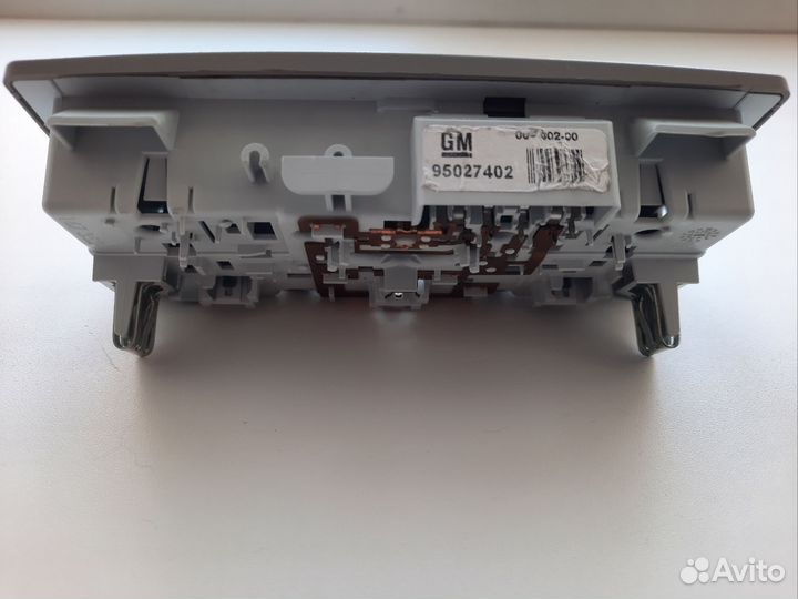 Плафон освещения салона Chevrolet Cruze