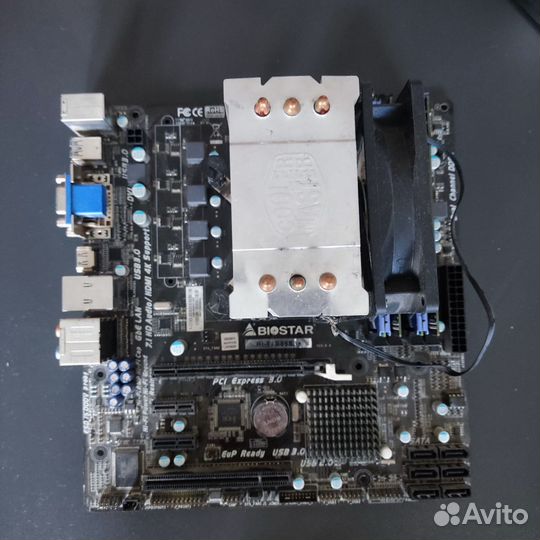 Материнская плата с процессором и памятью