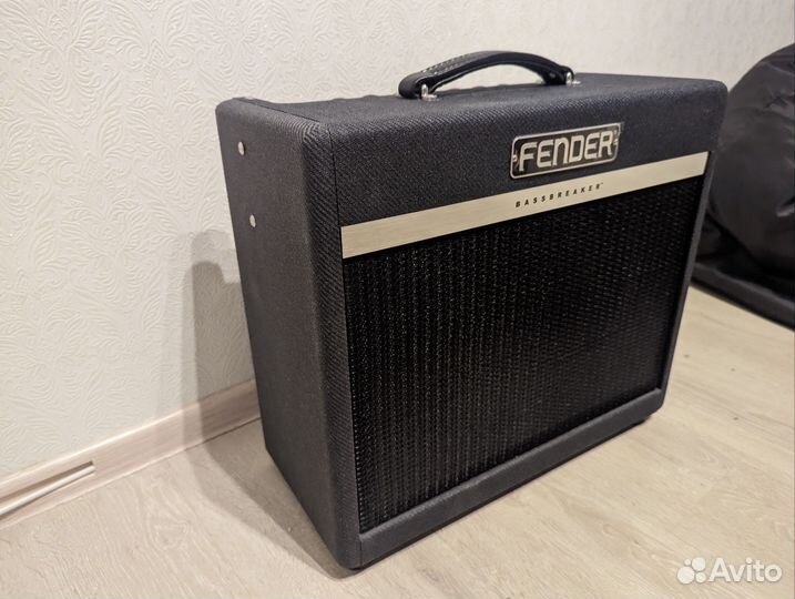 Ламповый комбоусилитель Fender bassbreaker 15