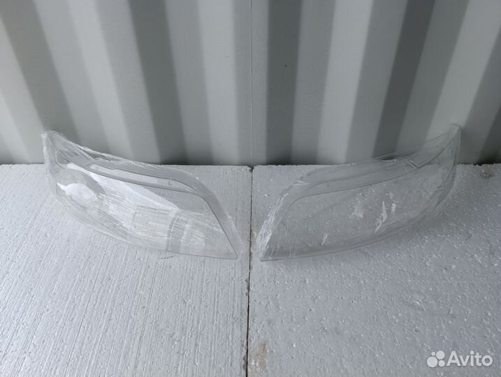 Стекло фары левое / правое infiniti FX35 (S50)