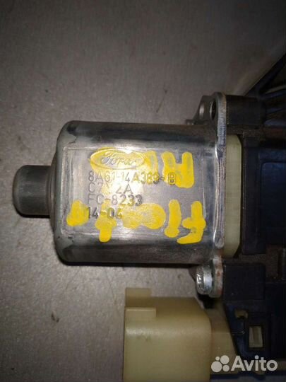 Мотор стеклоподьемника левый Форд Фиеста с 2008г