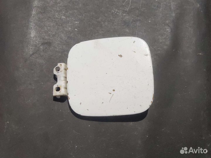 Лючок бензобака Mitsubishi Libero cv1b