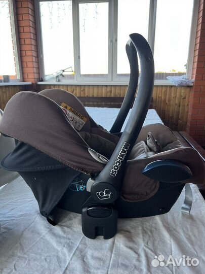 Детское автокресло от 0 maxi cosi