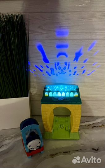 Игрушка - ночник Паровозик Томас