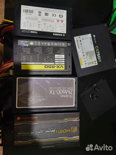 Блоки питания Thermaltake Corsair 80 plus gold pla