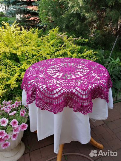 Салфетка вязаная 90 см