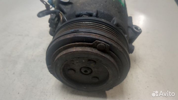 Компрессор кондиционера Opel Zafira A