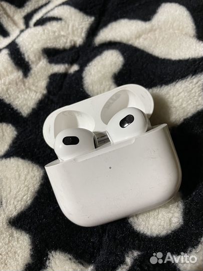 Беспроводные наушники apple airpods 3