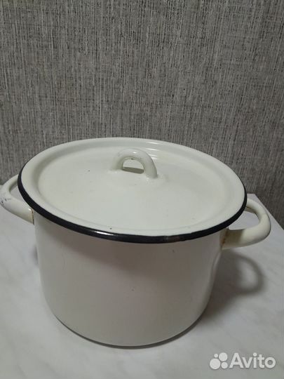 Кастрюли и чугунок