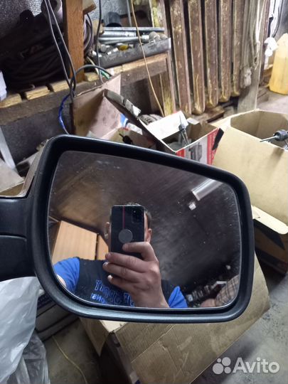 Зеркала на гранту