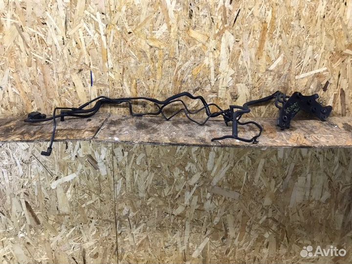 Трубка вакуумная Land Rover Range Rover Sport L320