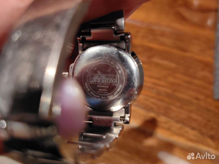 Часы наручные женские